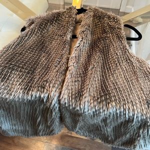 Fur vest